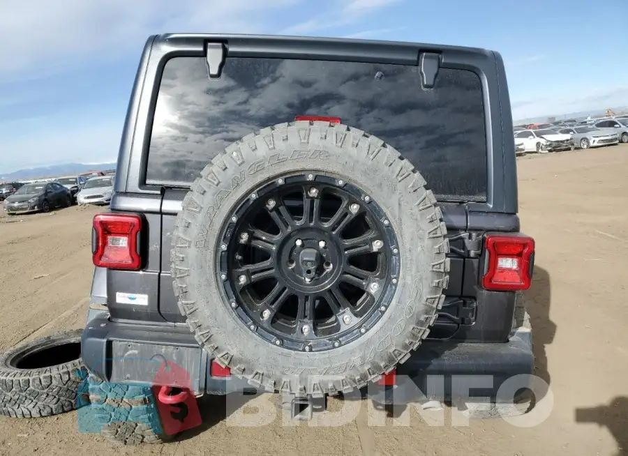 1C4HJXFG0JW106833 Photo# 6