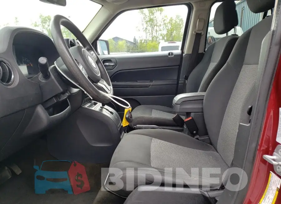 1C4NJPBB9GD643623 Photo# 7