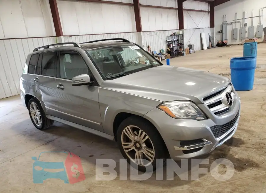 WDCGG8JB1FG415556 Photo# 4