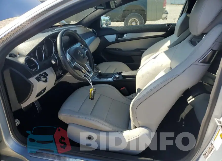 WDDGJ4HB7FG385023 Photo# 7