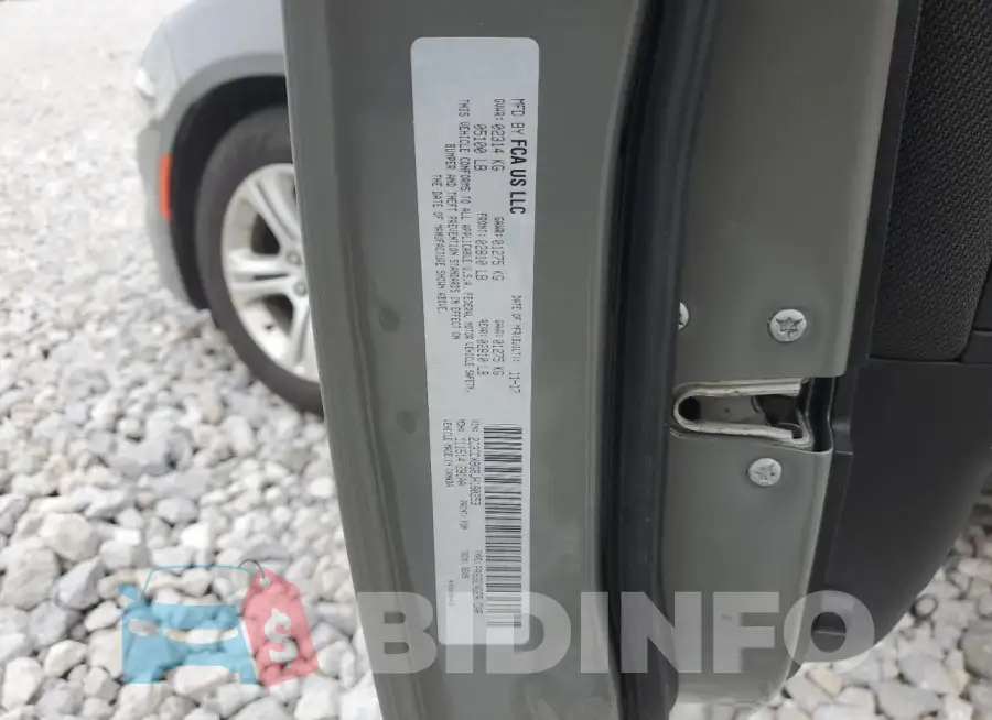2C3CDXBG8JH180253 Photo# 12