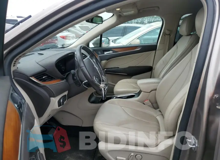 5LMCJ2C93KUL25441 Photo# 7