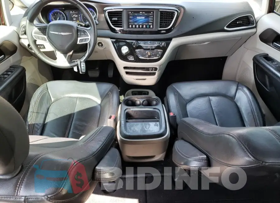 2C4RC1BG7JR211024 Photo# 8