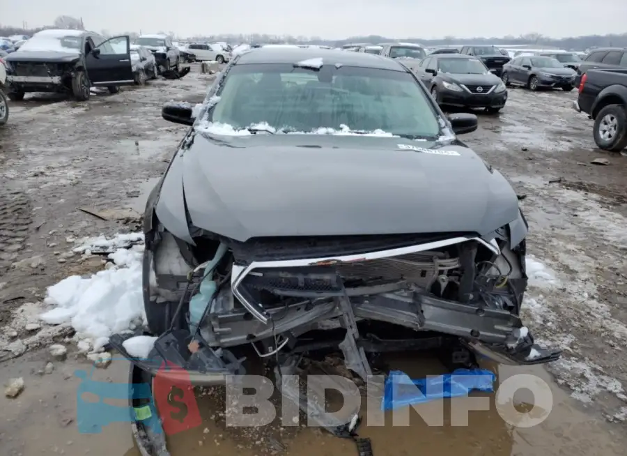 1FAHP2D8XJG137343 Photo# 5