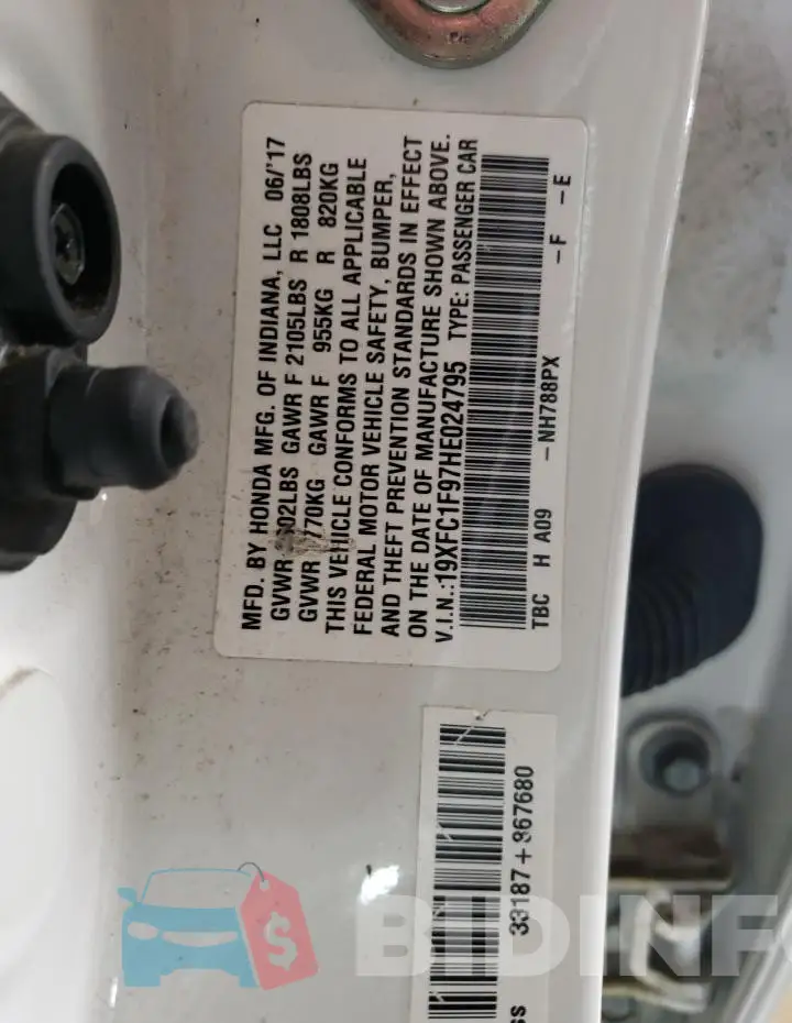 19XFC1F97HE024795 Photo# 13