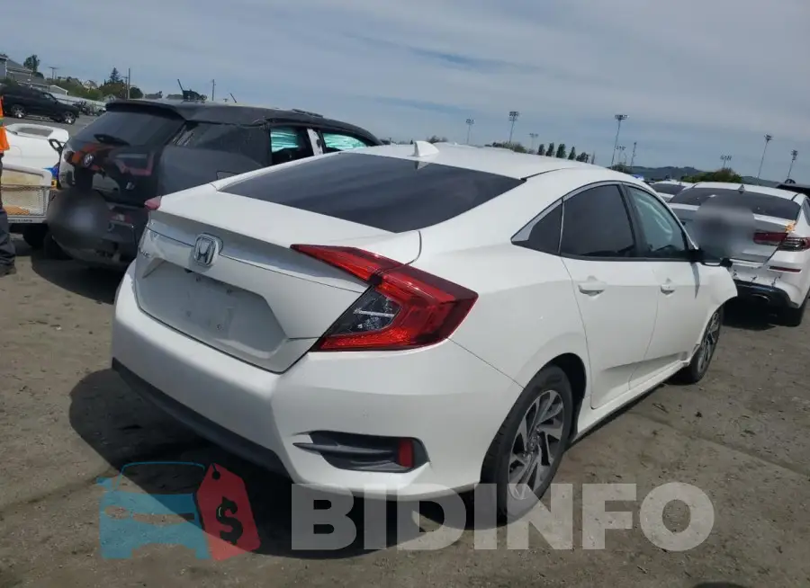 19XFC2F75JE205047 Photo# 3