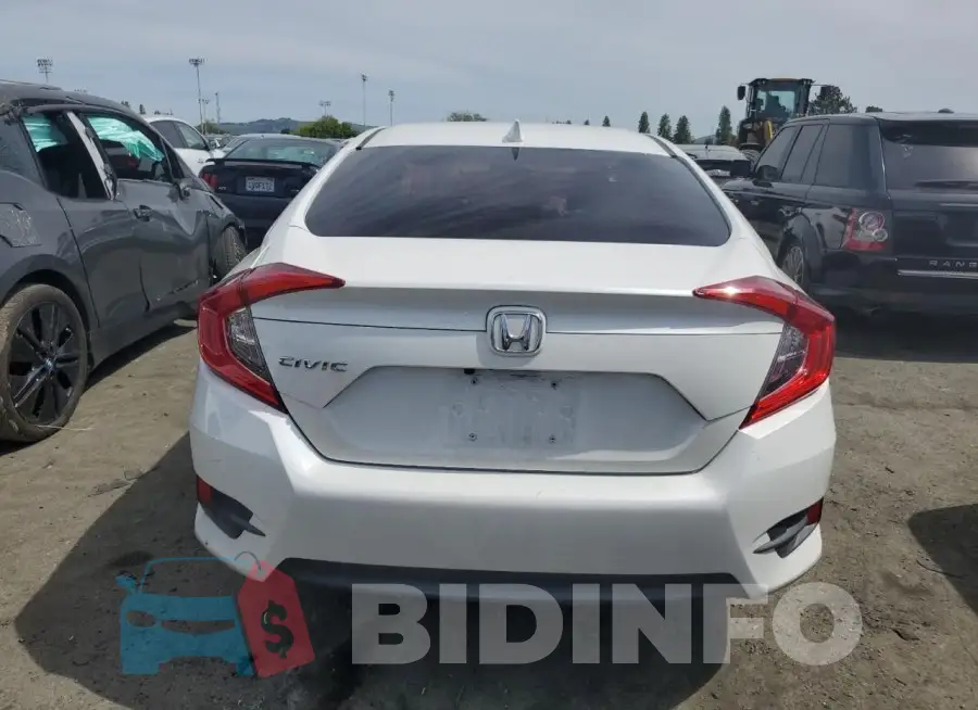 19XFC2F75JE205047 Photo# 6