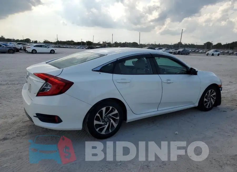 2HGFC2F71GH515243 Photo# 3