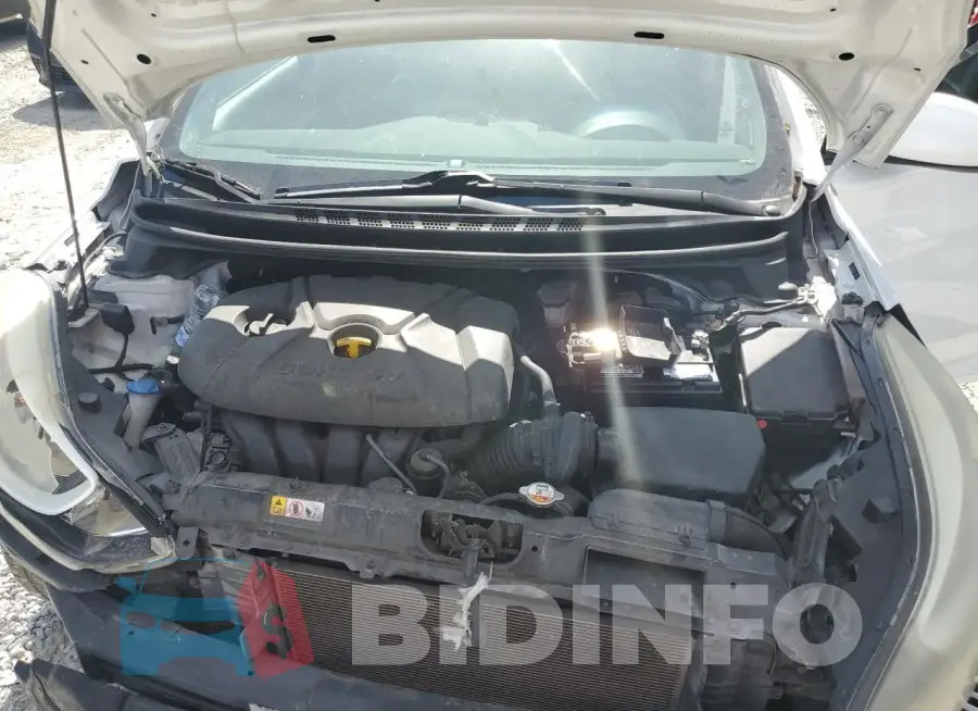 5NPDH4AE8GH721885 Photo# 12