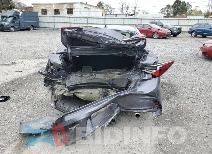 19UDE2F78NA004061 Photo# 6