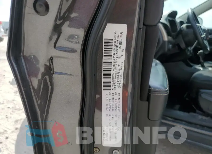 1C4PJLCB4FW781556 Photo# 12