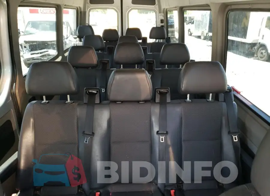 8BRPE8CD5GE122135 Photo# 10