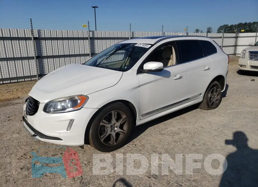 YV4902RK6F2633846 Photo# 1
