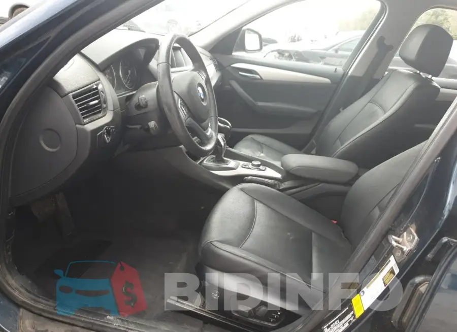 WBAVM1C59FV317601 Photo# 7