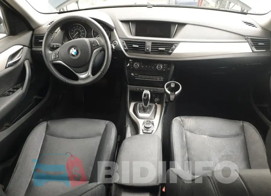 WBAVM1C59FV317601 Photo# 8