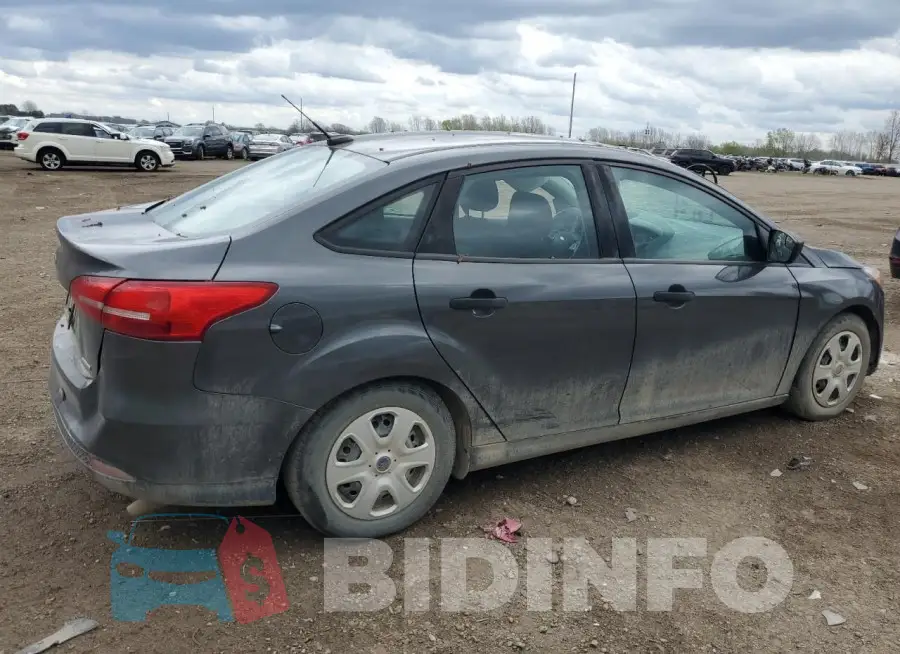 1FADP3E27GL404243 Photo# 3