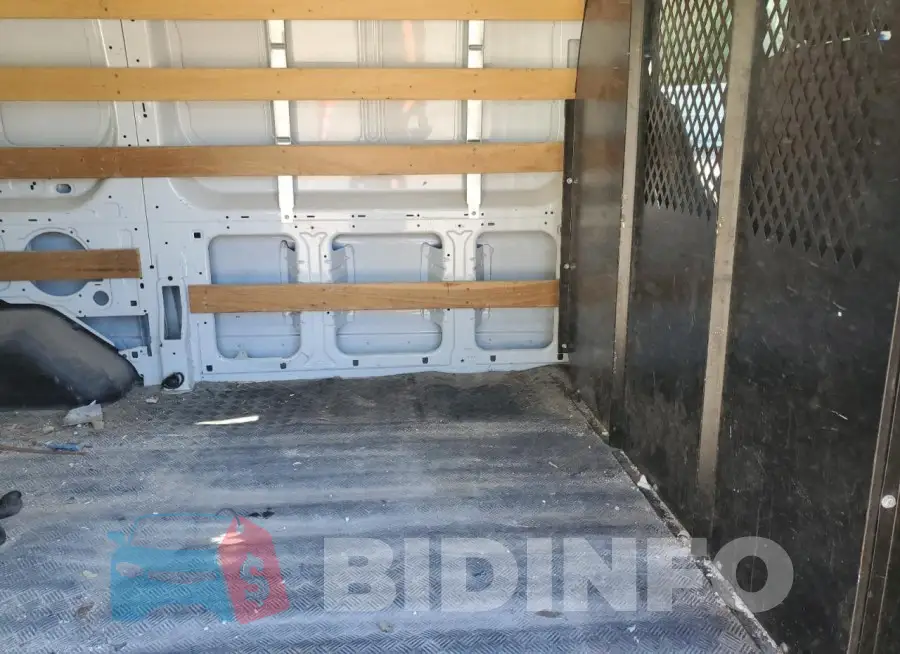 1FTYR1YM8JKB32659 Photo# 10