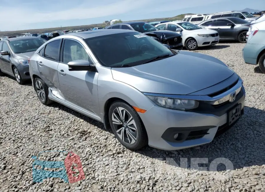 19XFC1F38HE022534 Photo# 4