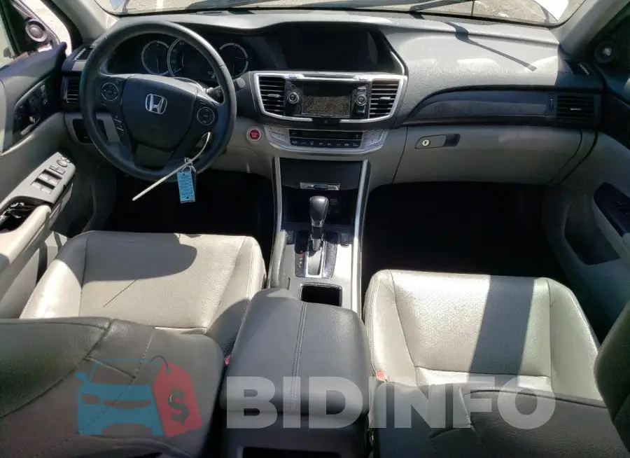 1HGCR2F84FA145302 Photo# 8