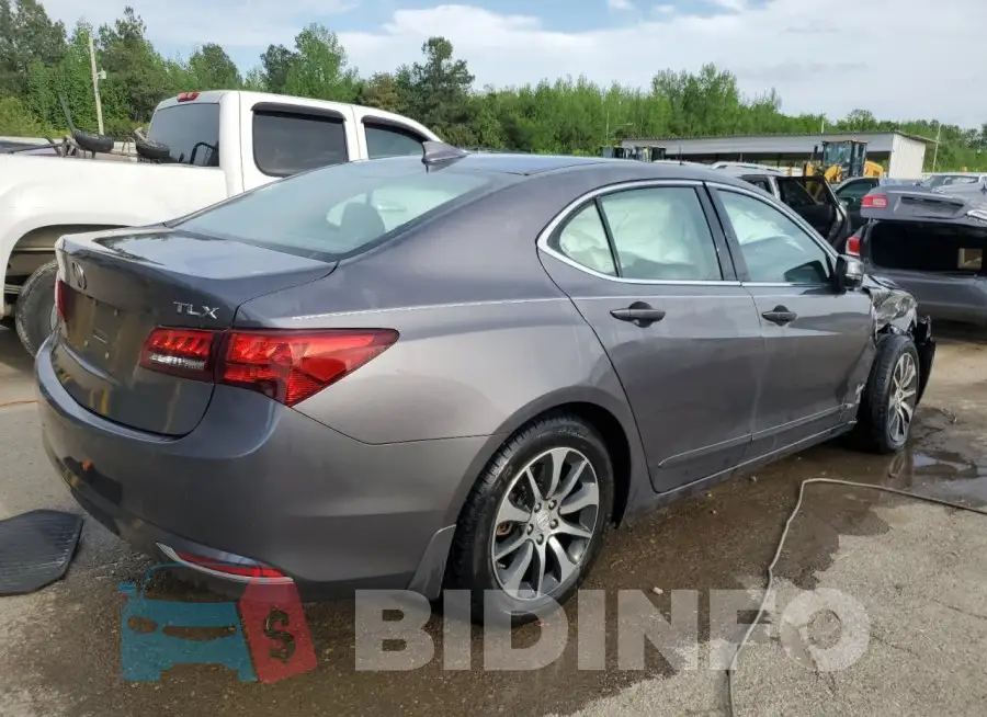 19UUB1F38HA001813 Photo# 3