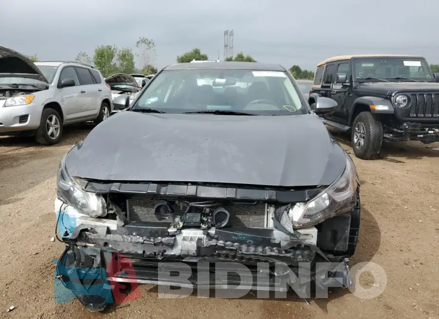1N4BL4BV5KC212464 Photo# 5