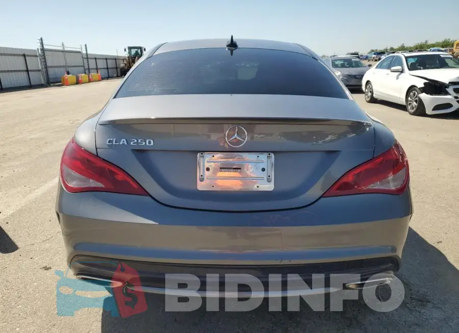 WDDSJ4EB2JN535266 Photo# 6