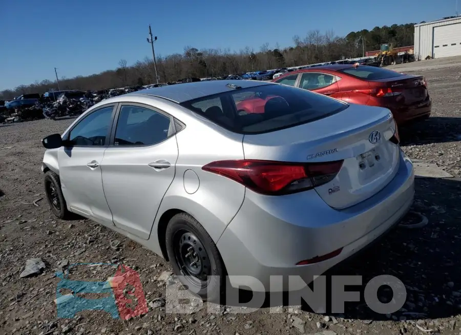 5NPDH4AE8GH779768 Photo# 2