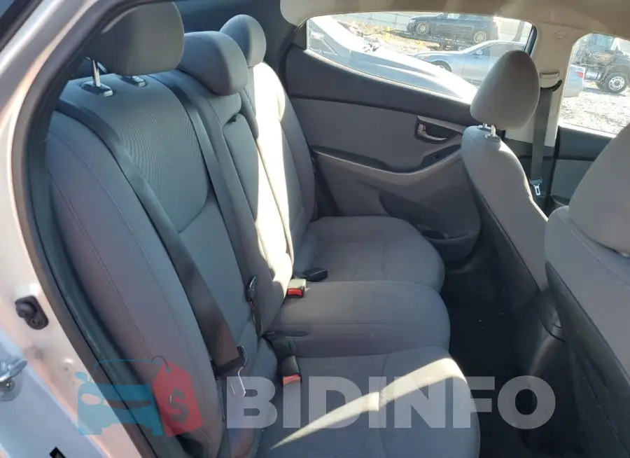 5NPDH4AE8GH779768 Photo# 10