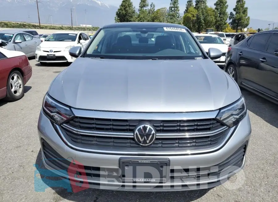 3VW7M7BU5PM042423 Photo# 5