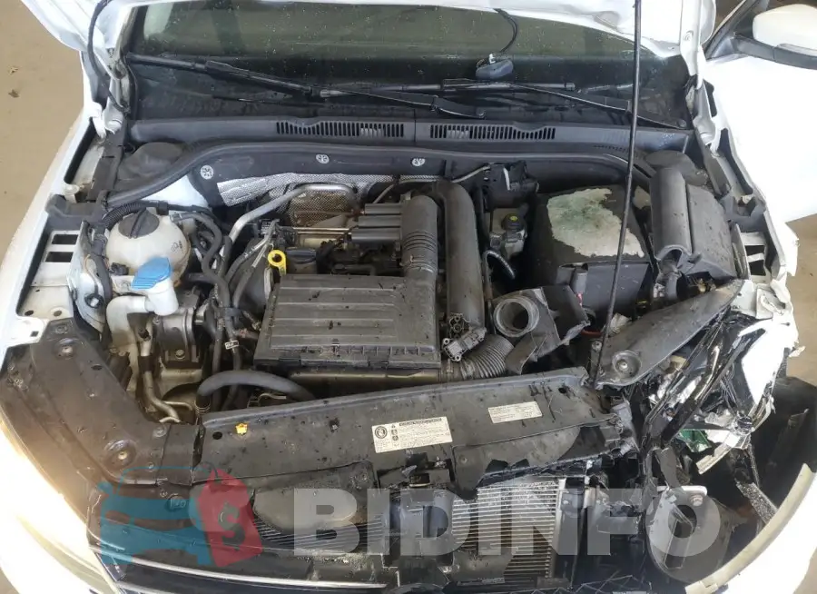 3VWB67AJ4HM253013 Photo# 11