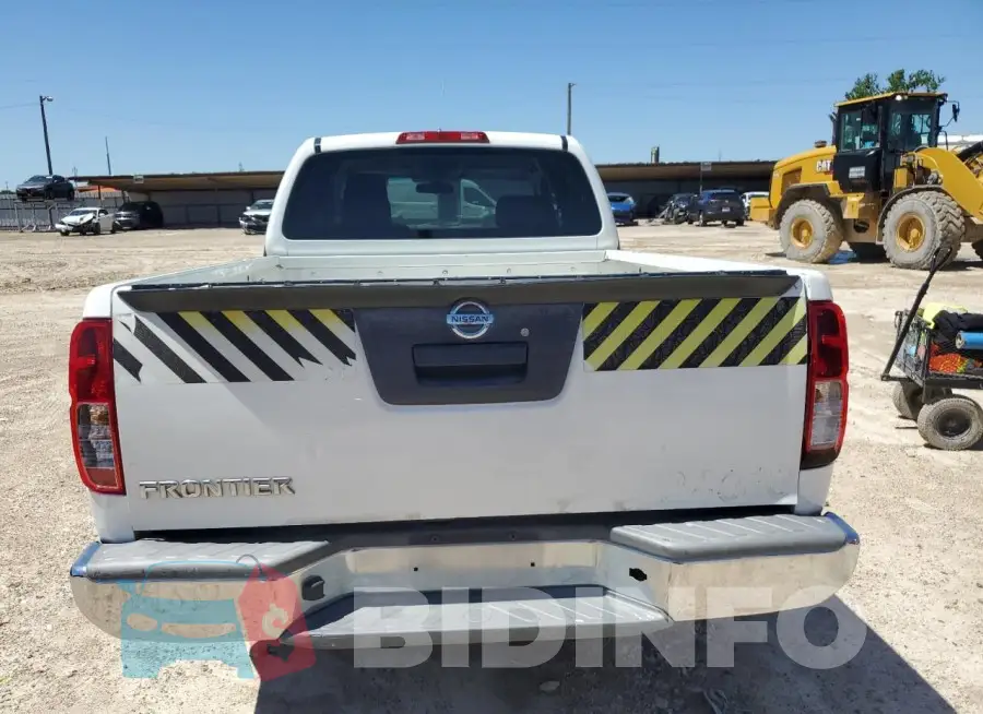 1N6BD0CT9GN779525 Photo# 6