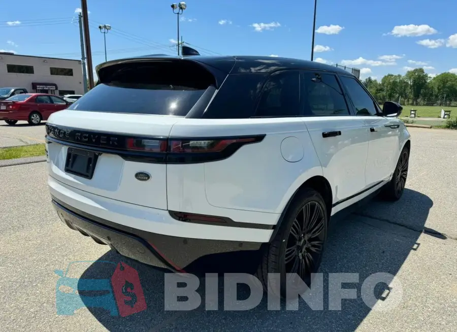 SALYL2RX9JA778047 Photo# 4