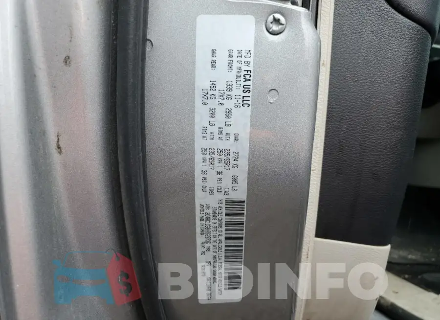 2C4RC1CG0HR628736 Photo# 14