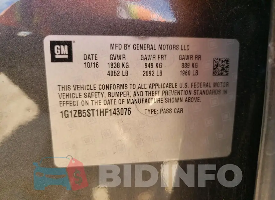 1G1ZB5ST1HF143076 Photo# 12