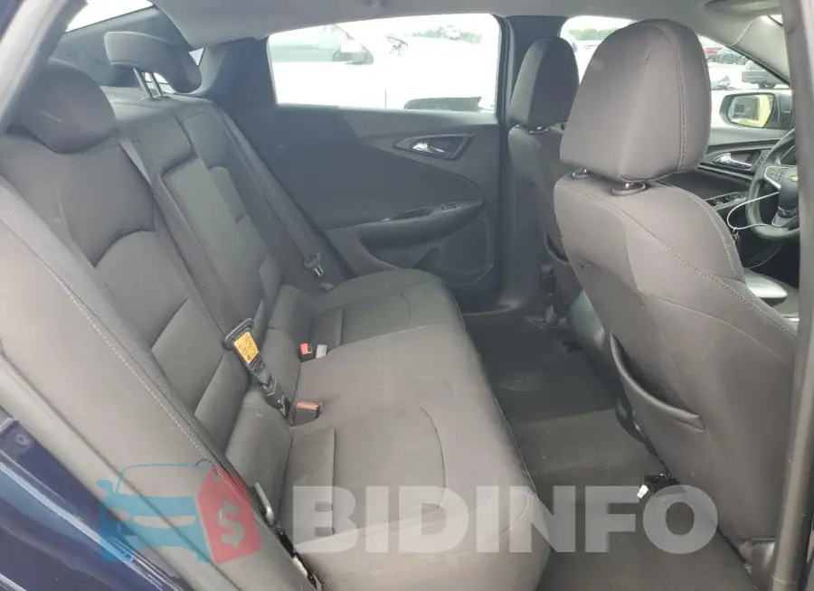 1G1ZB5ST1HF237328 Photo# 10