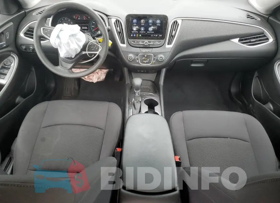 1G1ZB5ST1NF203126 Photo# 8