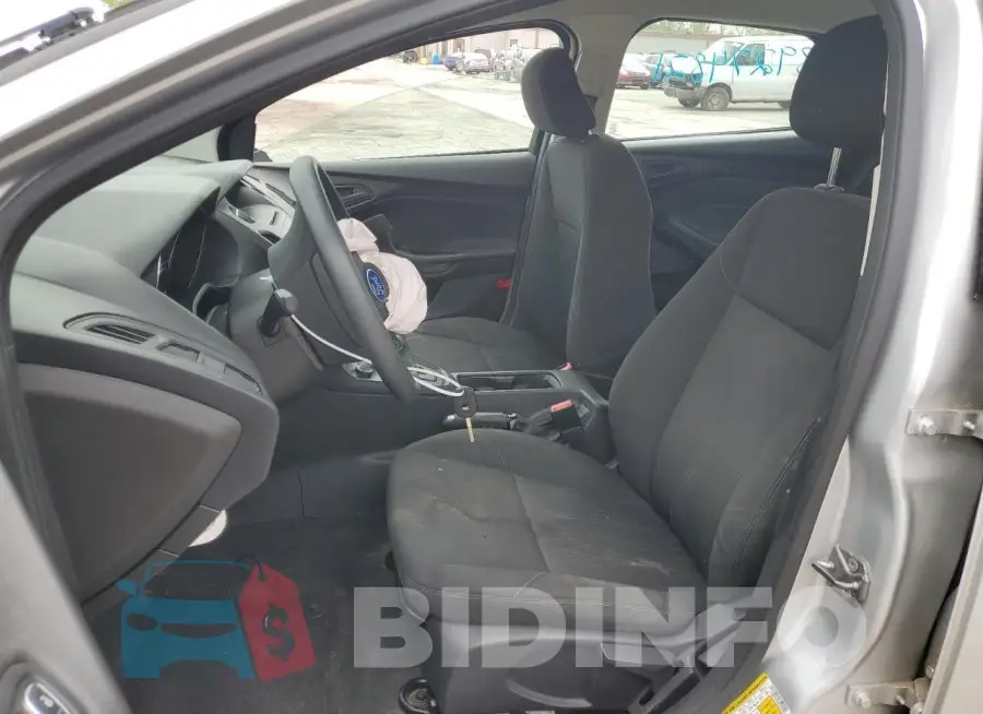 1FADP3E29GL220650 Photo# 7