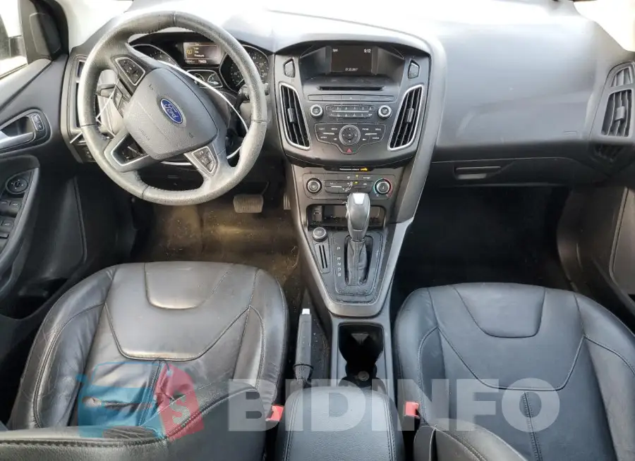 1FADP3F23FL215022 Photo# 8