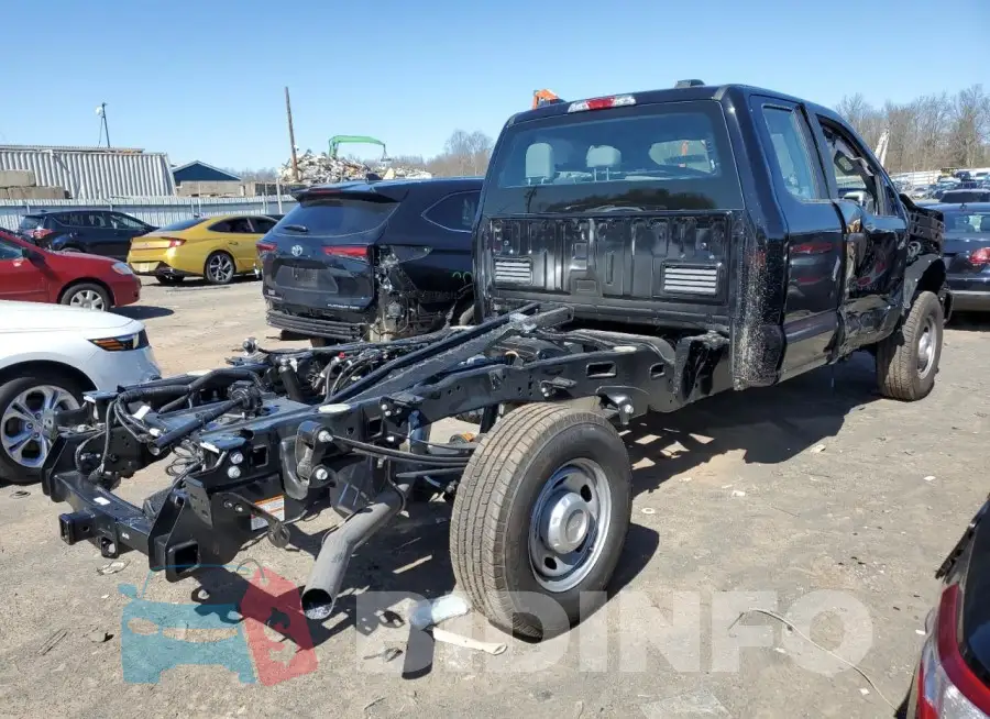 1FT8X3BA0PED47041 Photo# 3