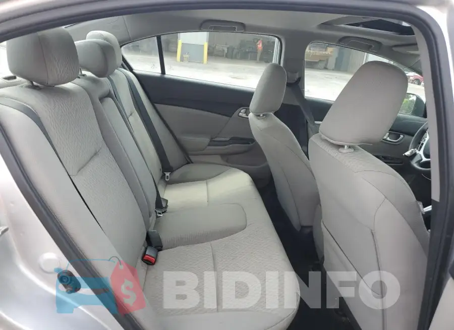 19XFB2F81FE207915 Photo# 10