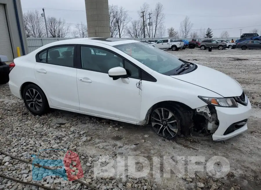 19XFB2F82FE029514 Photo# 4