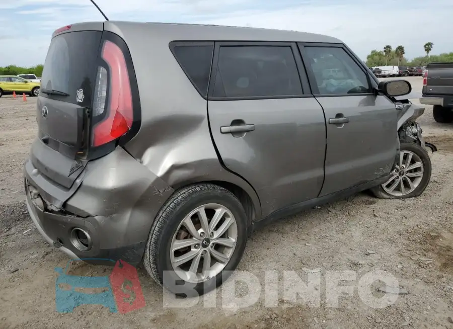 KNDJP3A55H7462262 Photo# 3