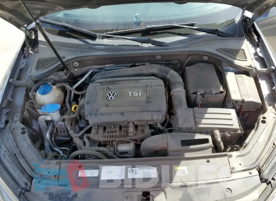 1VWBT7A32HC001675 Photo# 11