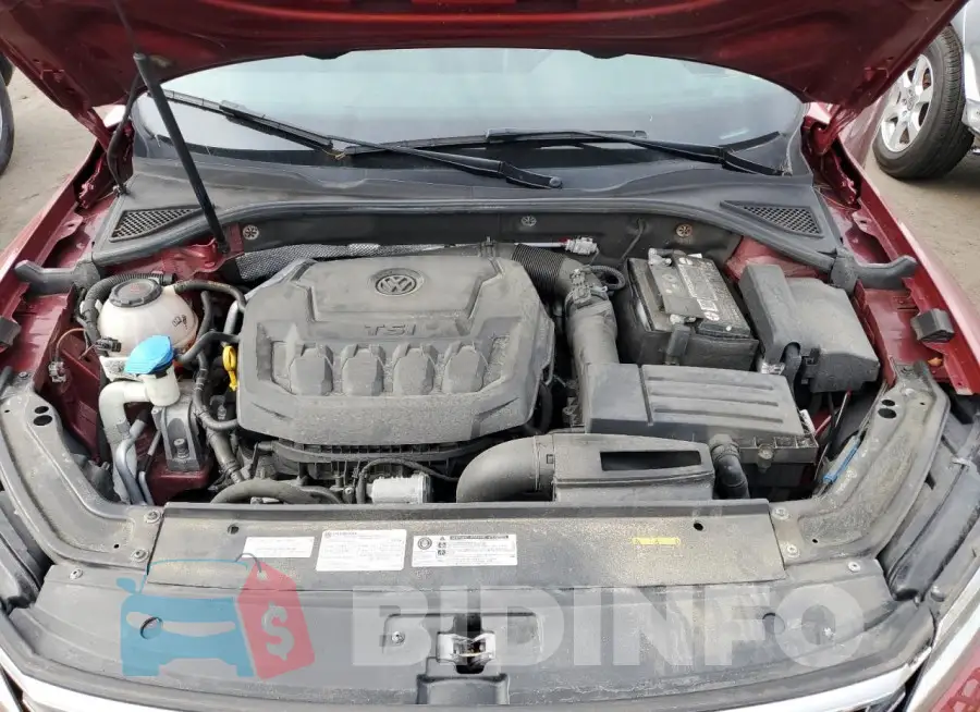 1VWCA7A37JC043470 Photo# 11