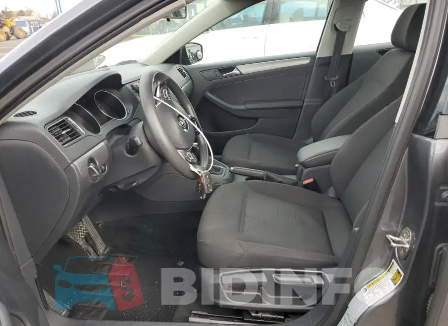 3VWD17AJ9FM329877 Photo# 7
