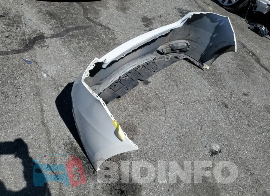 19UDE2F79GA000488 Photo# 12