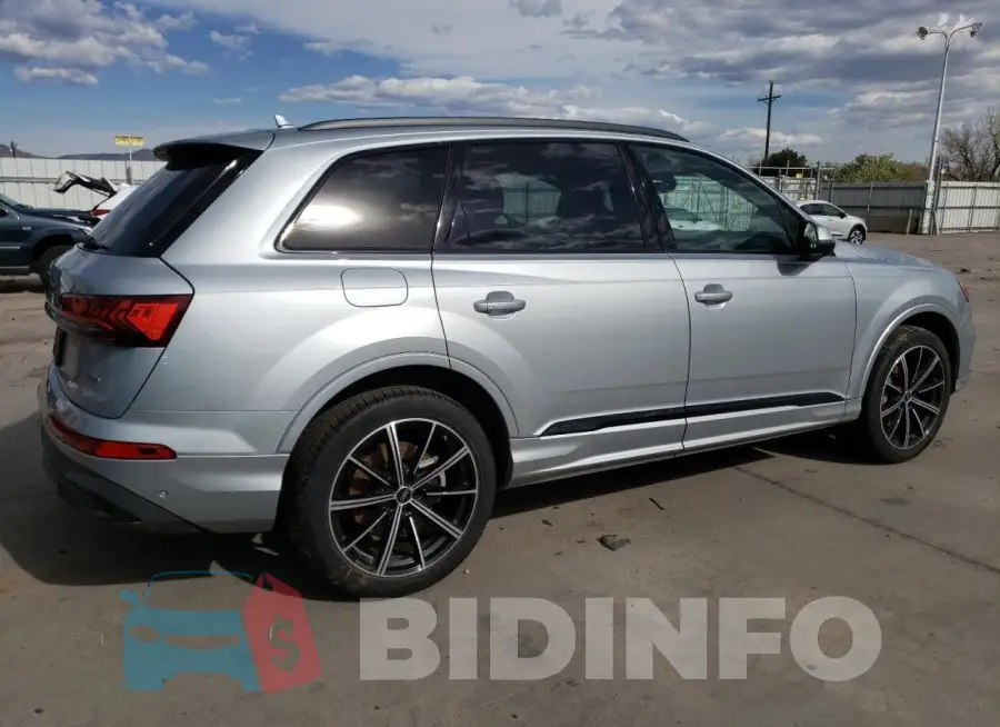 WA1LXBF79PD008457 Photo# 3