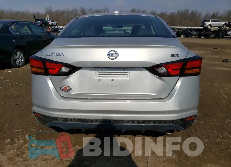1N4BL4CV3KC127640 Photo# 6