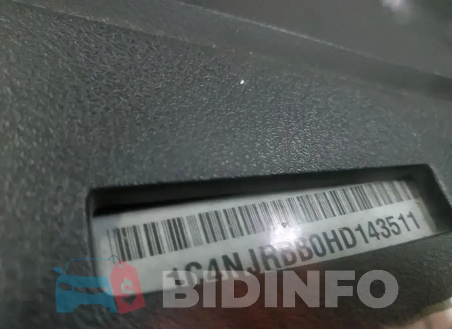 1C4NJRBB0HD143511 Photo# 13