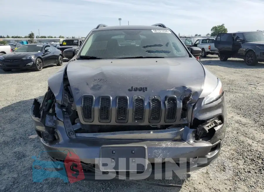 1C4PJLCB2JD622586 Photo# 5